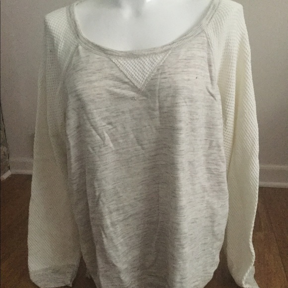 Sweater - Picture 1 of 2